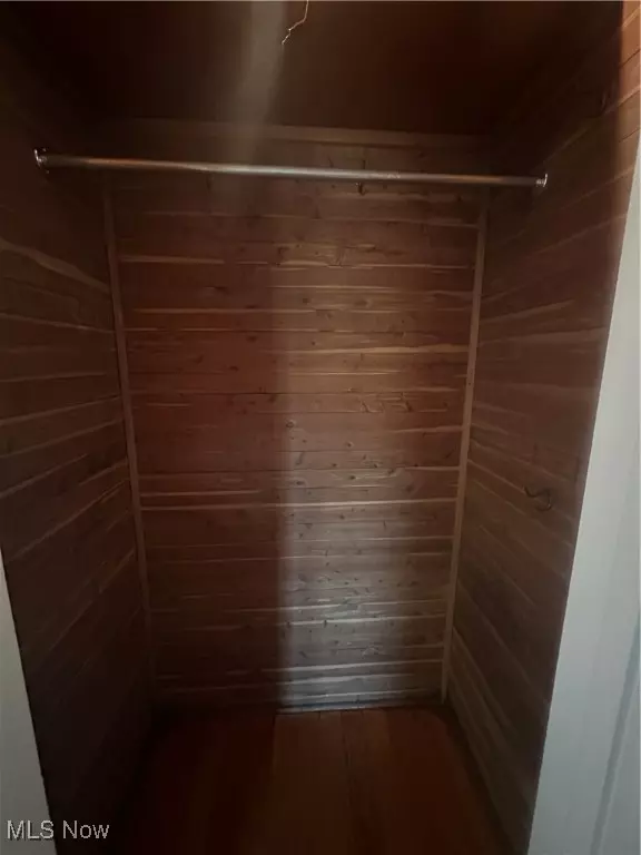 East Liverpool, OH 43920,901 McKinnon AVE