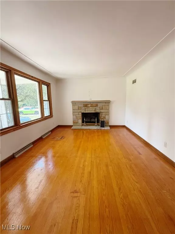 Youngstown, OH 44511,3300 Briarwood LN