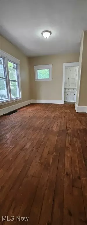 Cleveland, OH 44108,581 E 114th ST