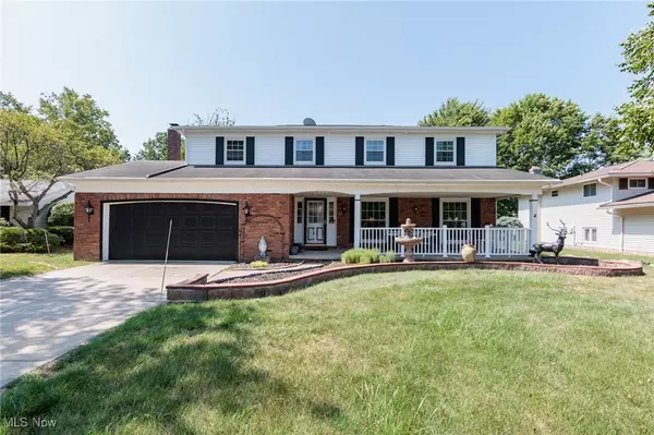 17107 Hunting Meadows DR, Strongsville, OH 44136
