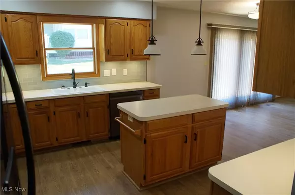 Wadsworth, OH 44281,191 Park Place DR