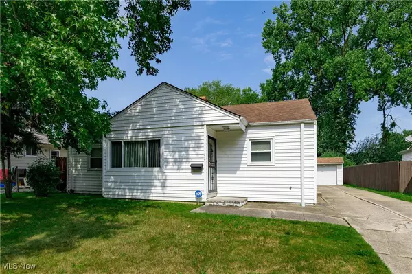 417 W Grace ST, Bedford, OH 44146