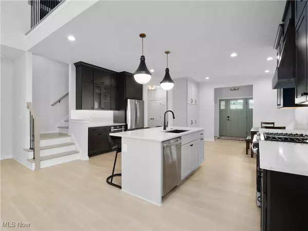 Broadview Heights, OH 44147,143 Town Centre DR