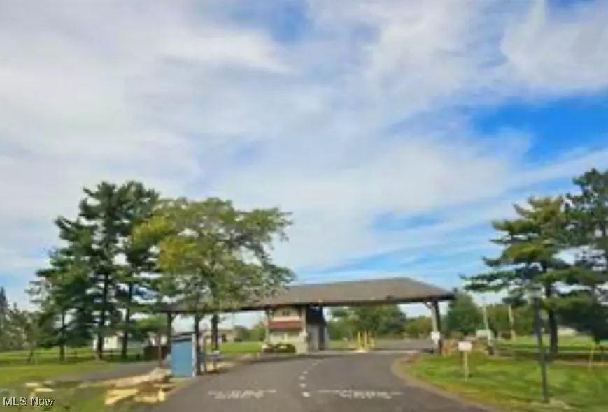 1290-1291 Laurel DR, West Salem, OH 44287