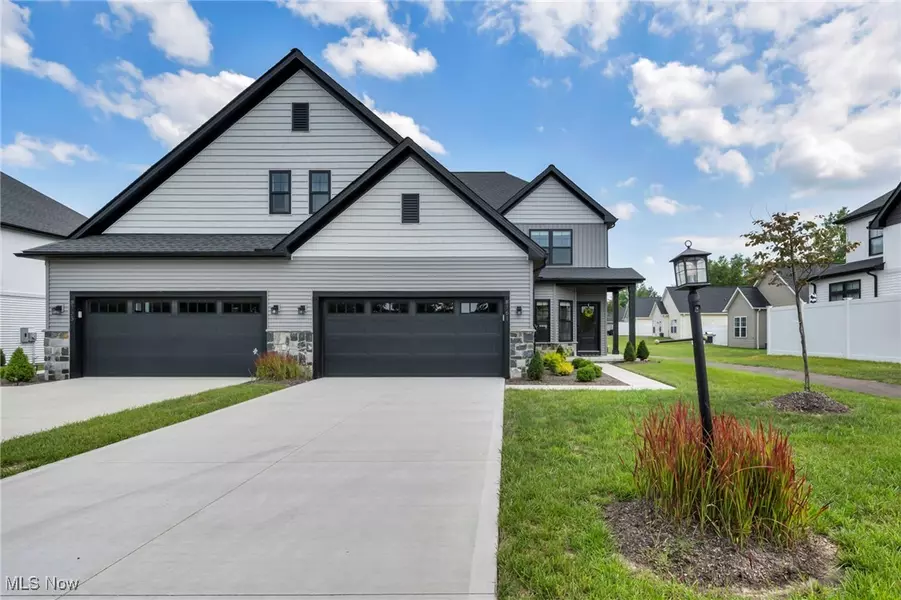 8761 Windfall CT, North Royalton, OH 44133