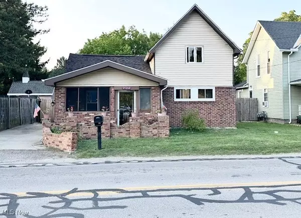Olmsted Falls, OH 44138,25260 Sprague RD