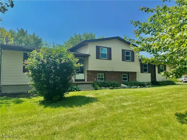 2694 Frost RD, Mantua, OH 44255
