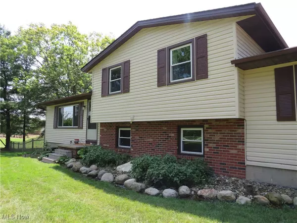Mantua, OH 44255,2694 Frost RD