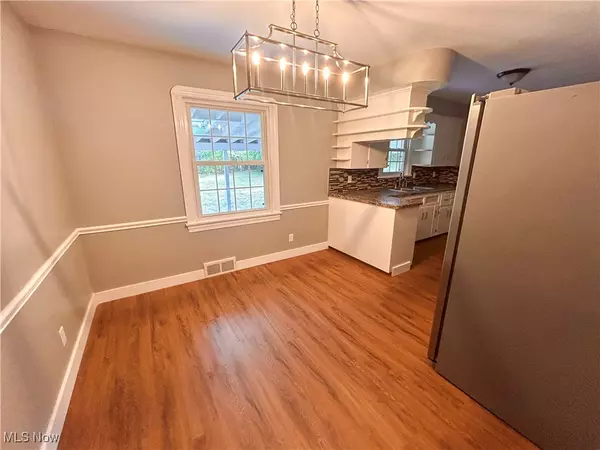 Youngstown, OH 44512,429 Tudor LN