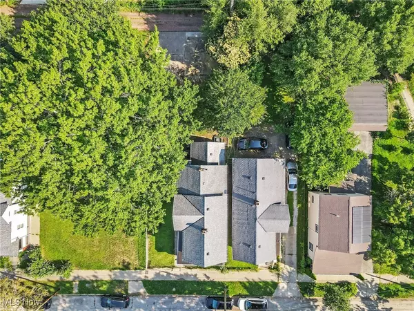 Cleveland, OH 44102,5816 Madison