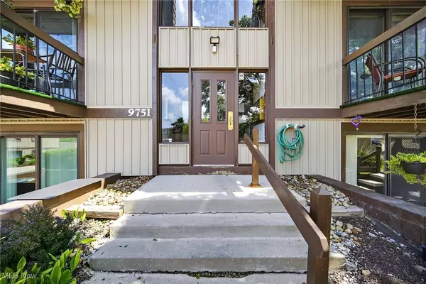 9751 Sunrise BLVD, North Royalton, OH 44133