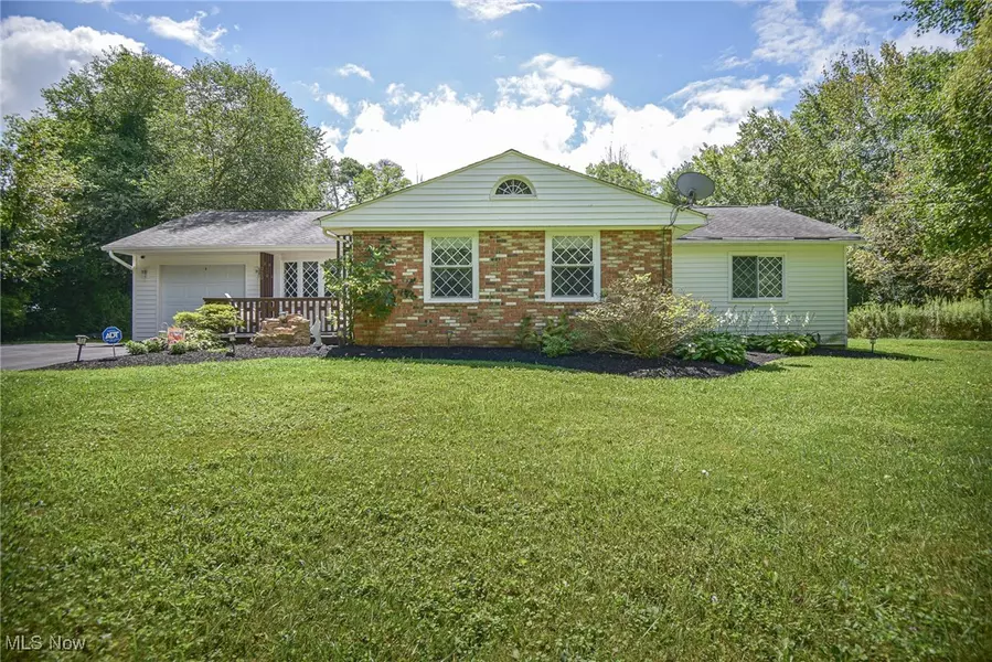 920 Marwin DR, Hinckley, OH 44233