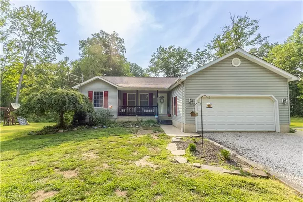 Roaming Shores, OH 44084,2127 Flame Lake DR