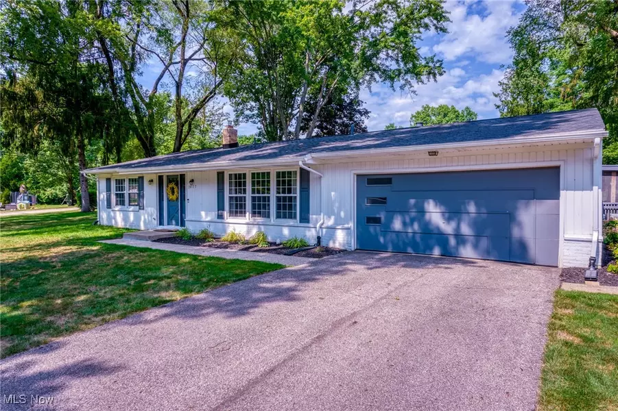 3017 Bancroft RD, Fairlawn, OH 44333