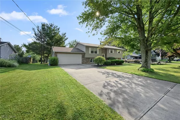 North Ridgeville, OH 44039,9013 Root RD