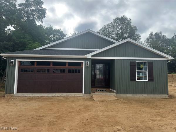 3010 9th AVE, Vienna, WV 26105
