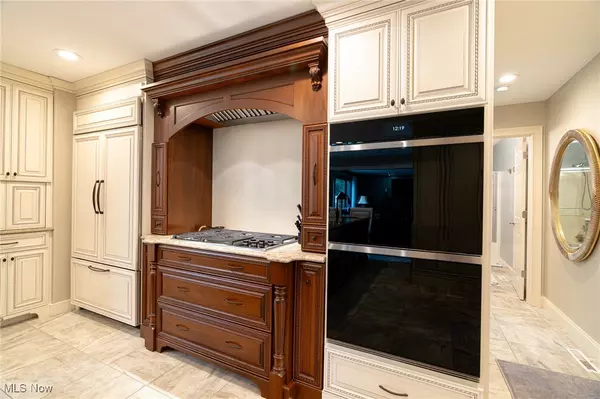 North Royalton, OH 44133,11960 Apollo DR