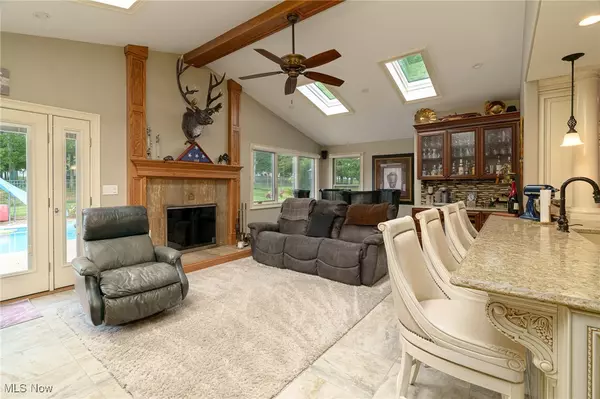 North Royalton, OH 44133,11960 Apollo DR