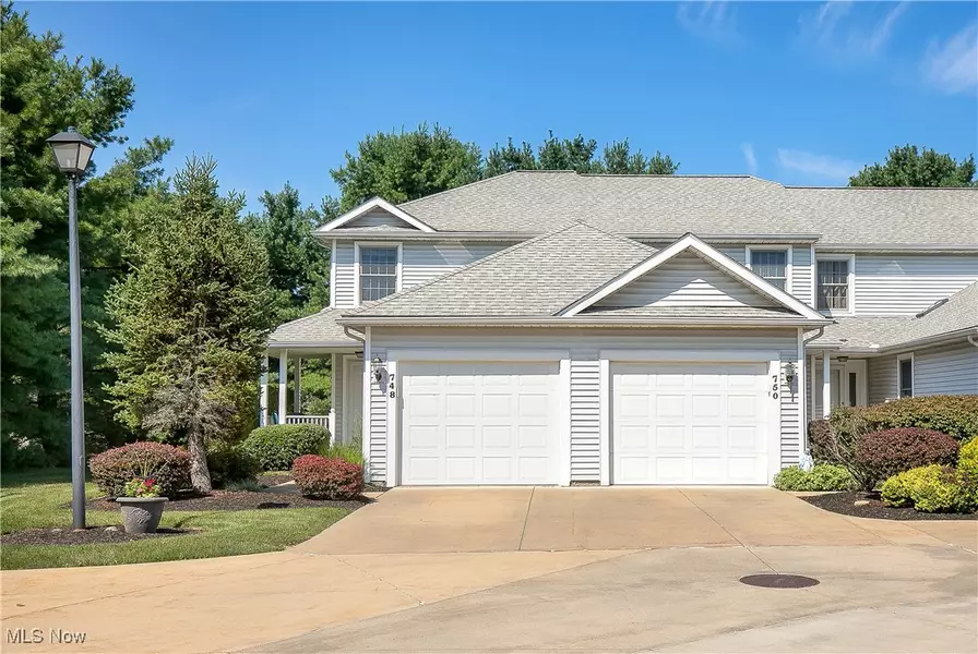 748 Beverly AVE, Canal Fulton, OH 44614