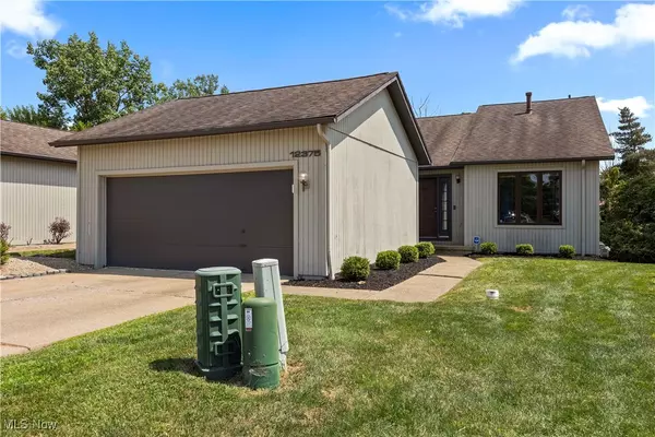 12375 Woodside CT, Strongsville, OH 44136