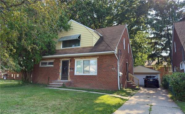 860 E 245th ST, Euclid, OH 44123