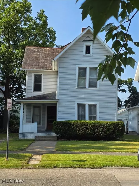606 Fair AVE NW, New Philadelphia, OH 44663
