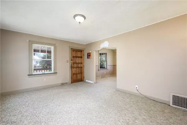 Akron, OH 44301,74 E Catawba AVE