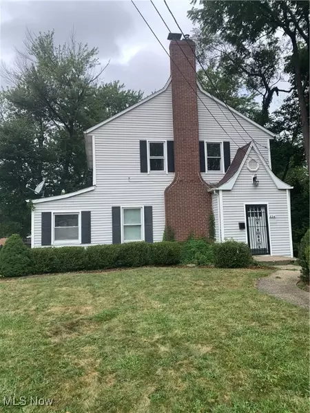 834 Eastland AVE, Akron, OH 44305