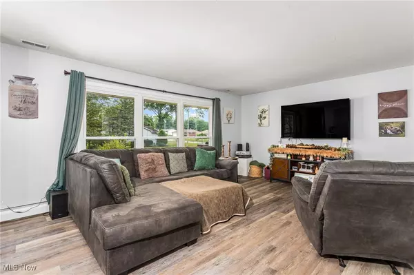 Wadsworth, OH 44281,680 West ST