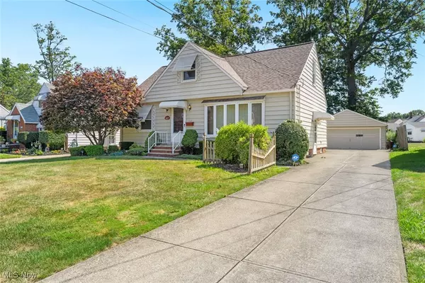 327 E 280th ST, Euclid, OH 44132
