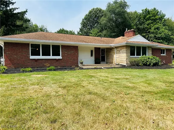 1636 Moreview DR, Copley, OH 44321