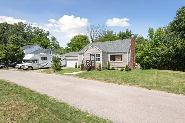 Geneva On The Lake, OH 44041,4785 Overlook DR