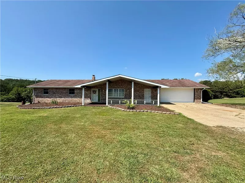 943 Efts LN, Steubenville, OH 43953