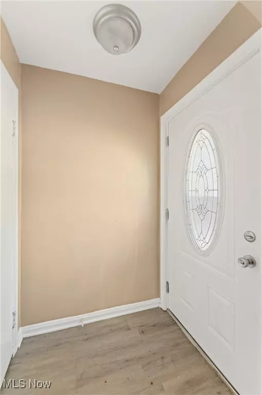 Akron, OH 44320,1255 Dover AVE