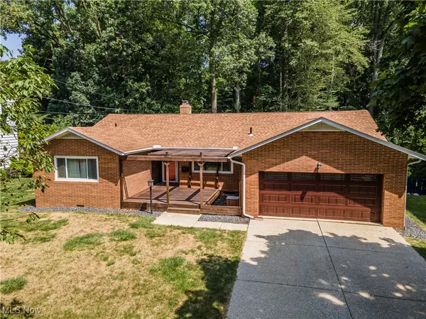 1500 Rowles DR, Akron, OH 44313