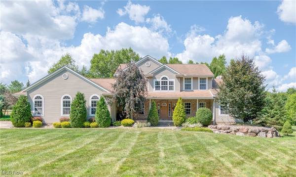 13006 Meadowwood DR, Chardon, OH 44024
