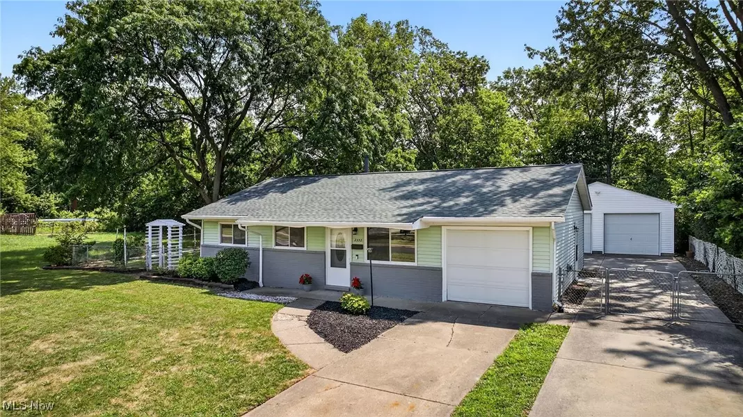 2332 Packard DR, Lorain, OH 44055