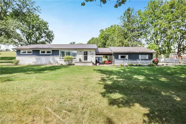 3865 Creamery RD, Nashport, OH 43830