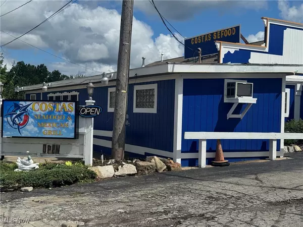 Youngstown, OH 44505,28 Jacobs RD