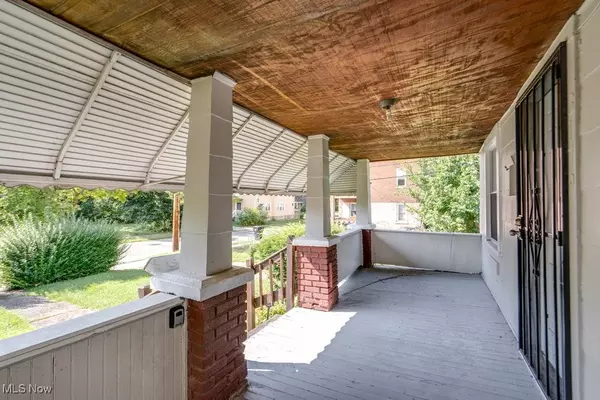 Cleveland, OH 44120,3179 E 118th ST