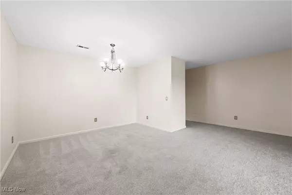 Broadview Heights, OH 44147,550 Tollis Pkwy #307