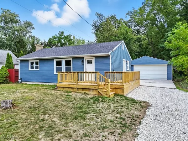 625 N Oakwood DR,  Akron,  OH 44312