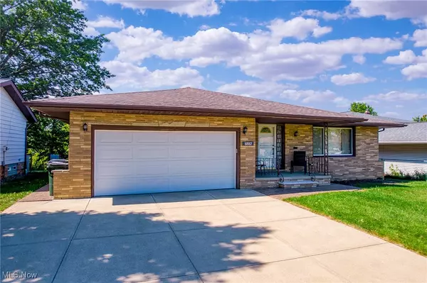 Parma, OH 44129,6882 Day DR