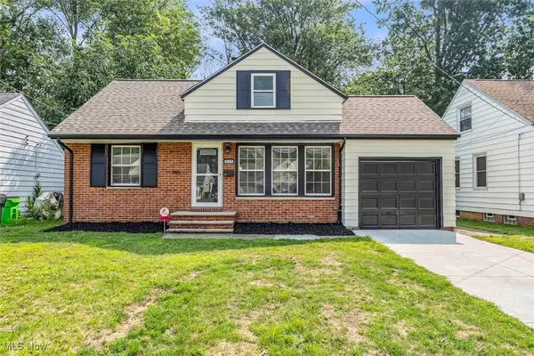 327 E 255th ST, Euclid, OH 44132