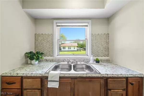 Warren, OH 44484,1369 Adelaide AVE SE