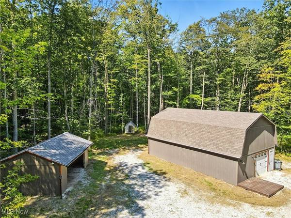 Thompson, OH 44086,7454 Sidley RD