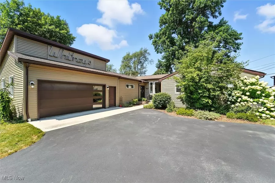 1088 Lake RD, Conneaut, OH 44030