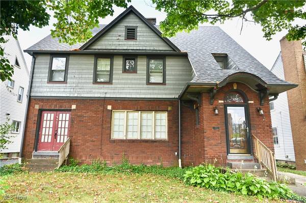30 Pinehurst AVE, Youngstown, OH 44512