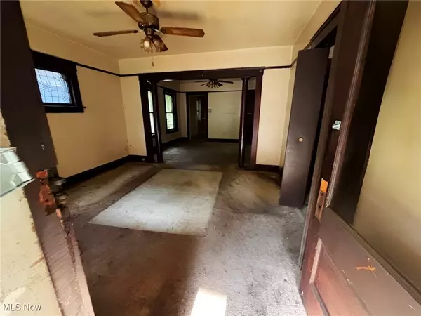 Cleveland, OH 44102,3140 W 68th ST