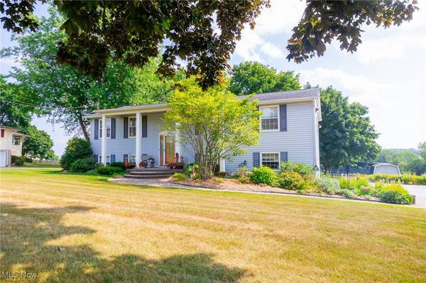 13969 Emerson RD, Dalton, OH 44618